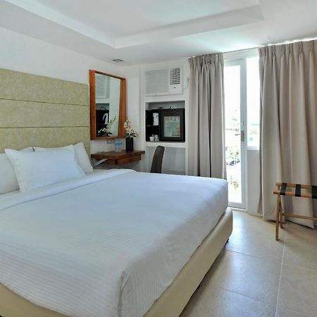 Wellcome Hotel Cebu Exteriör bild