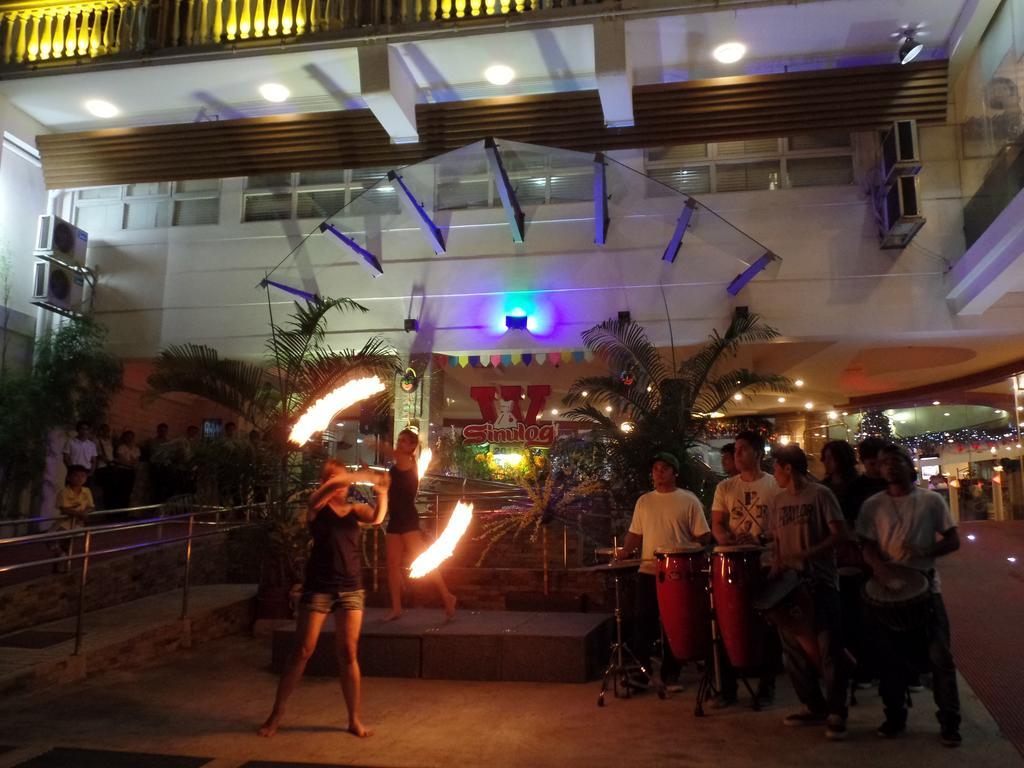 Wellcome Hotel Cebu Exteriör bild