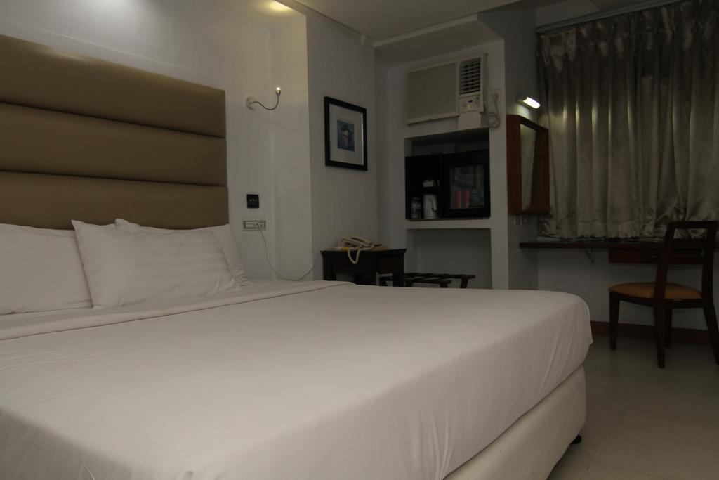 Wellcome Hotel Cebu Exteriör bild