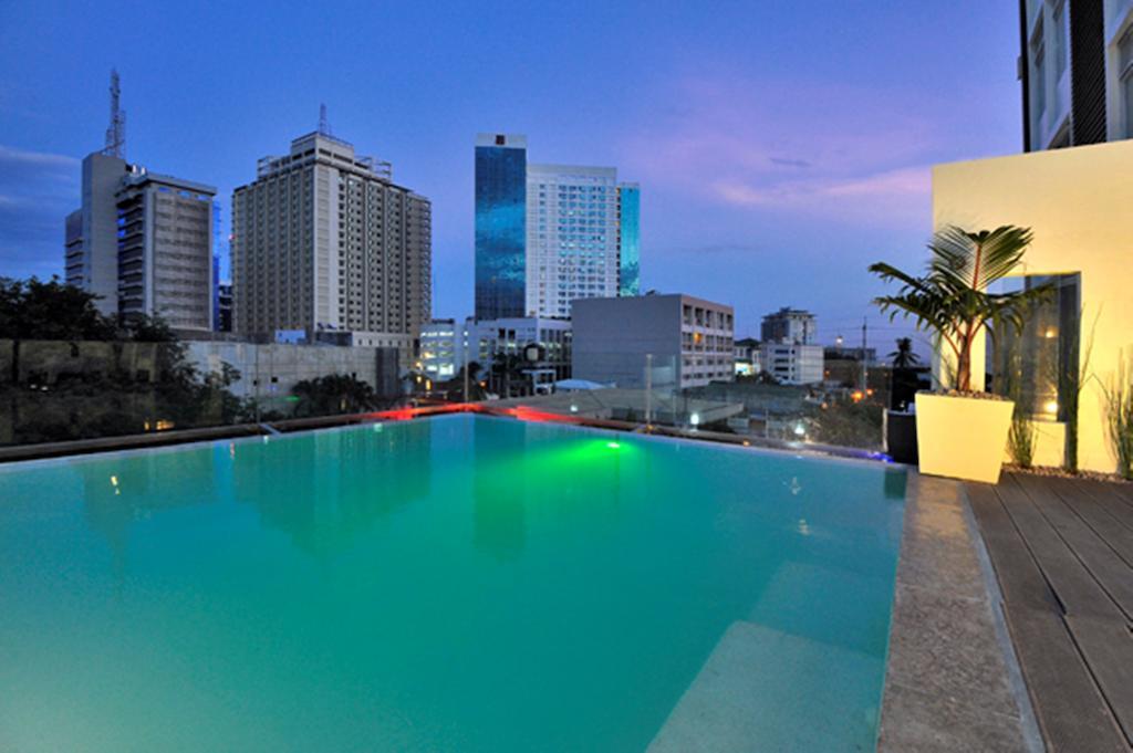 Wellcome Hotel Cebu Exteriör bild