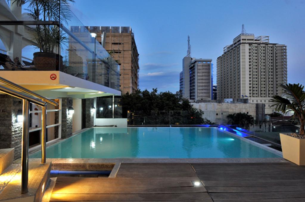 Wellcome Hotel Cebu Exteriör bild