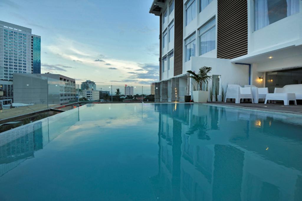 Wellcome Hotel Cebu Exteriör bild