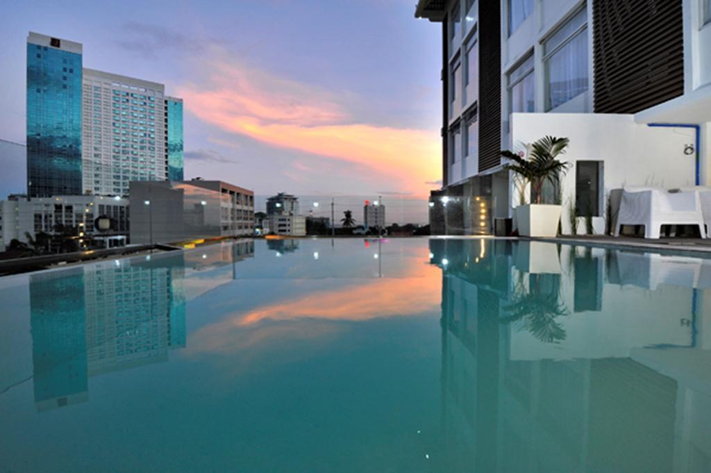 Wellcome Hotel Cebu Exteriör bild