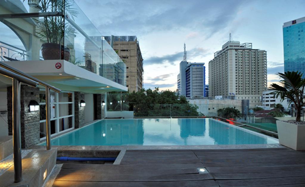 Wellcome Hotel Cebu Exteriör bild